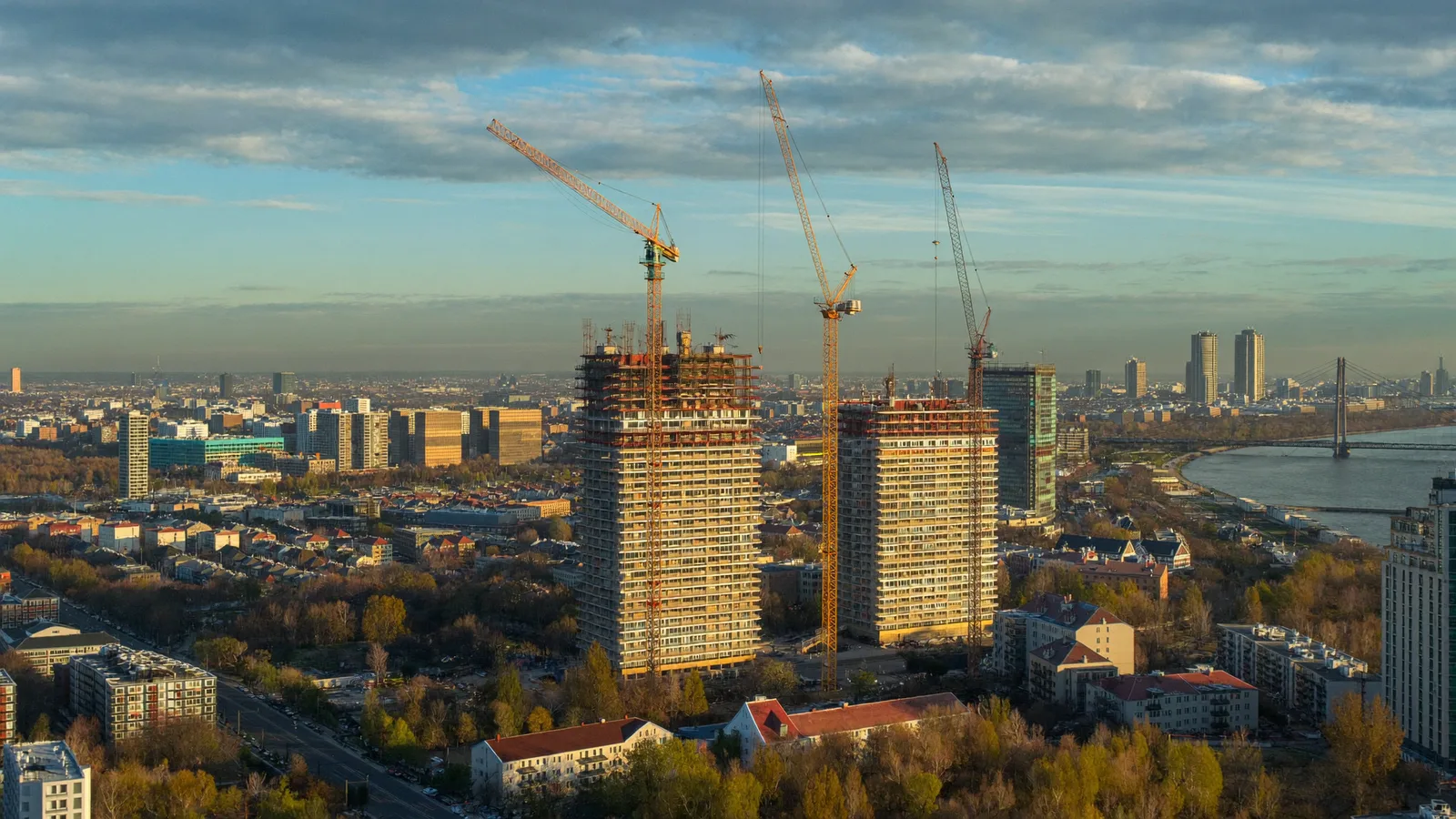 Nowe mieszkania w Warszawie — gdzie kupować i za ile