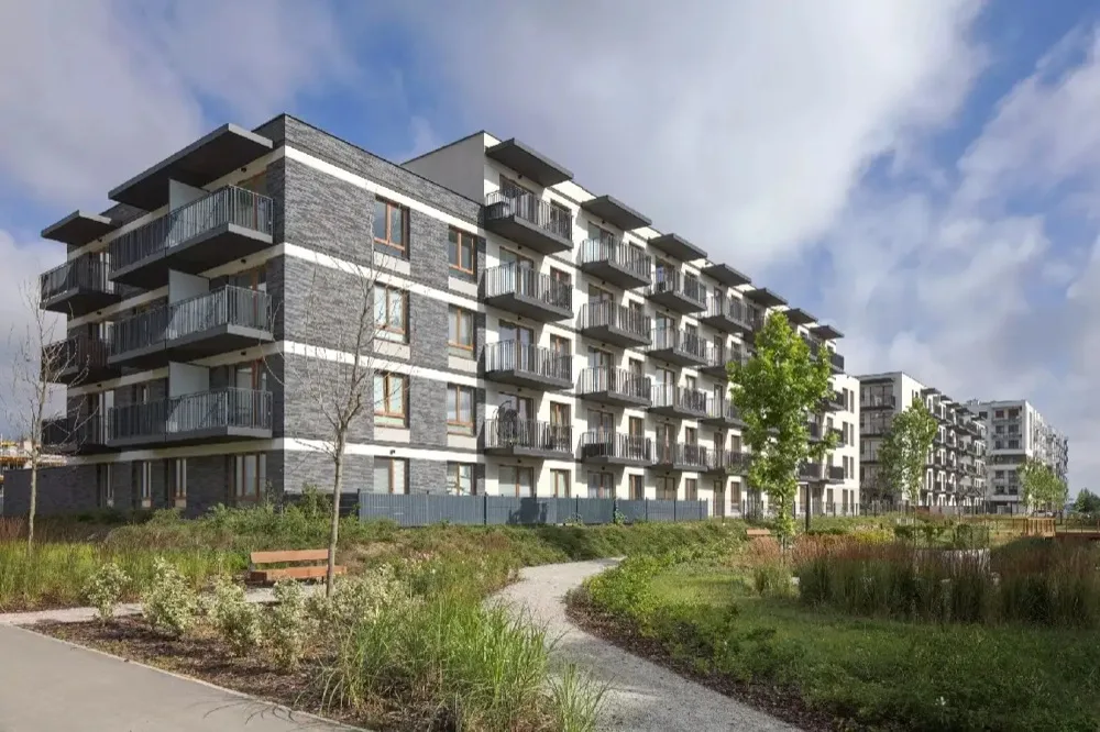 Nowoczesna architektura — Modern City bud. J