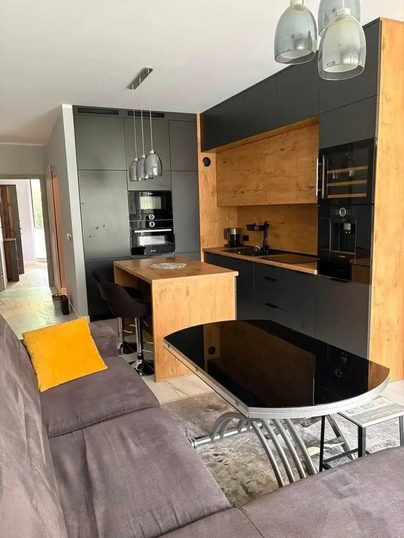 3 pokoje z ogrodem 37 m² i garażem — Mokotów, ul. Bluszczańska 42A — 3