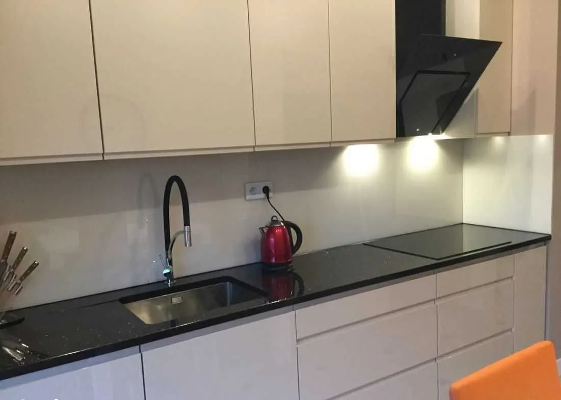 2 pokoje z tarasem i ogrodem 80 m² — Mokotów, ul. Woronicza 33B — 3