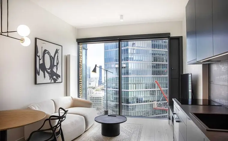 Nowy apartament — Towarowa Towers, rondo Daszyńskiego 2C (Wola) — Wola, 2 pok., 42 m²