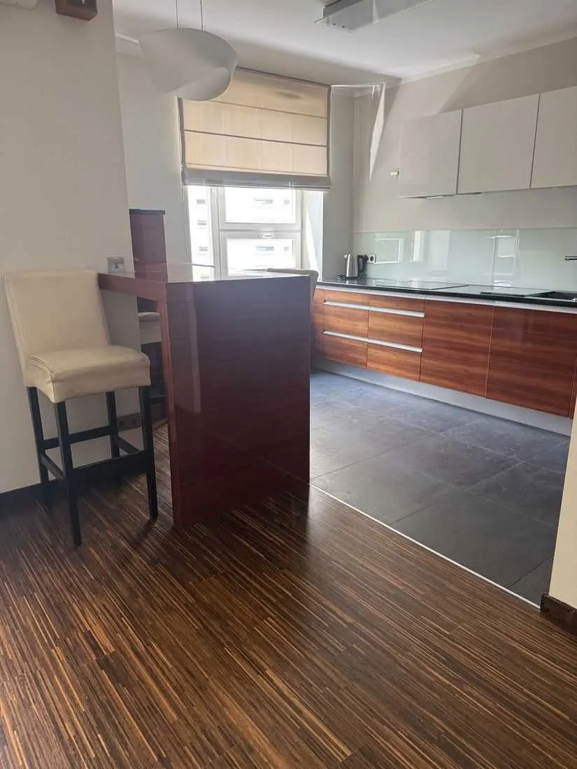 Apartament 2-pokojowy z garażem — Żoliborz, ul. Pokorna 2 — 4